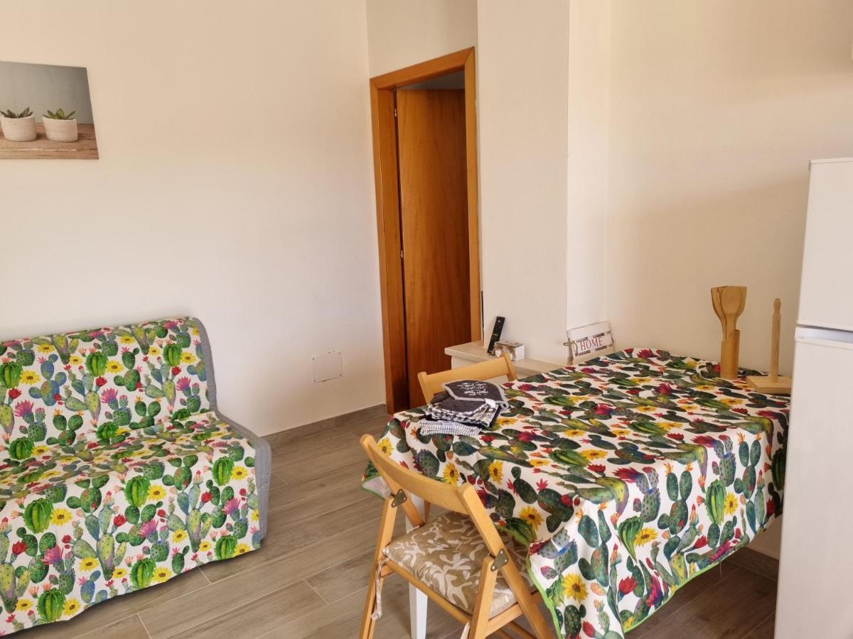 Le Case Di Pat - Palms Home San Pietro in Bevagna Buitenkant foto